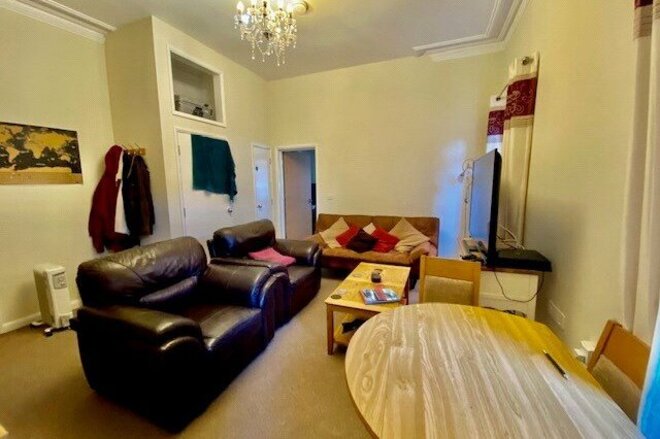 Alumhurst Road, Dorset, BH4