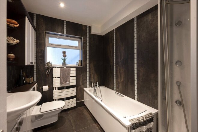 Kingsmead Road, London, SW2