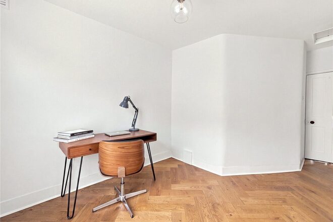 Lothair Road North, London, N4