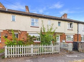 St. George's Avenue, Berkshire, RG14