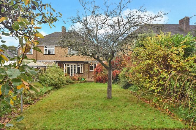 Leyfield, Worcester Park, KT4