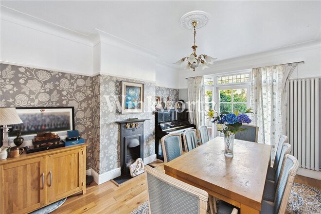 Fox Lane, London, N13