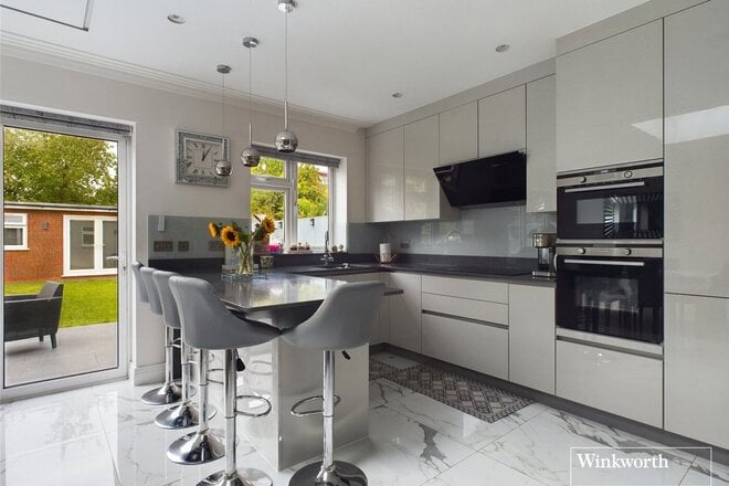Fairfield Avenue, Middlesex, HA8
