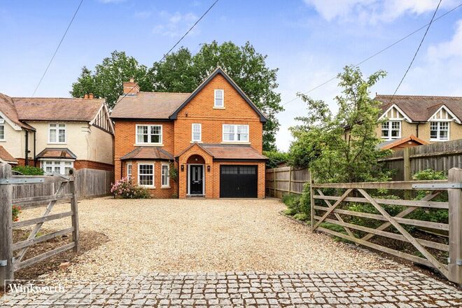 Dorchester Road, Hampshire, RG27