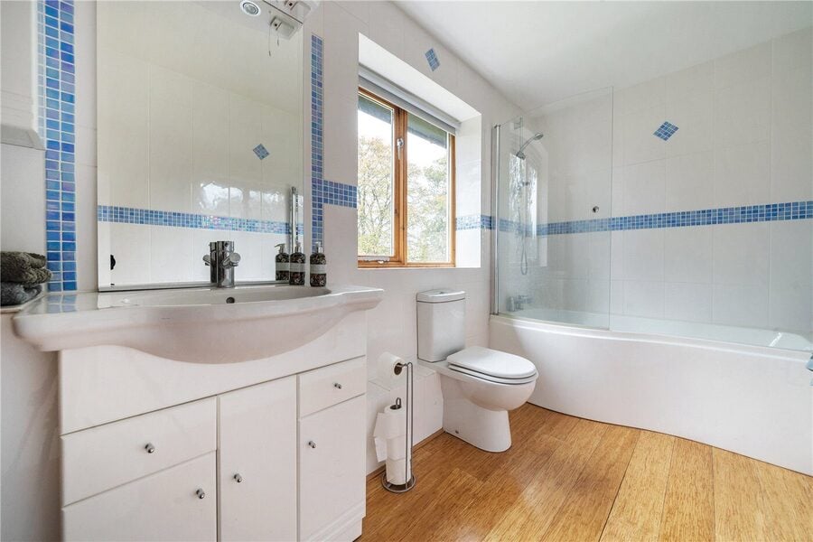 Ensuite