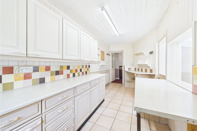Castle Street, Devon, EX16