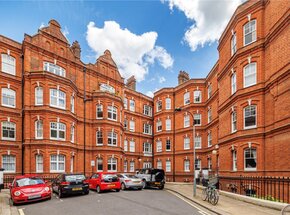 Victoria Mansions, Barons Court, W14