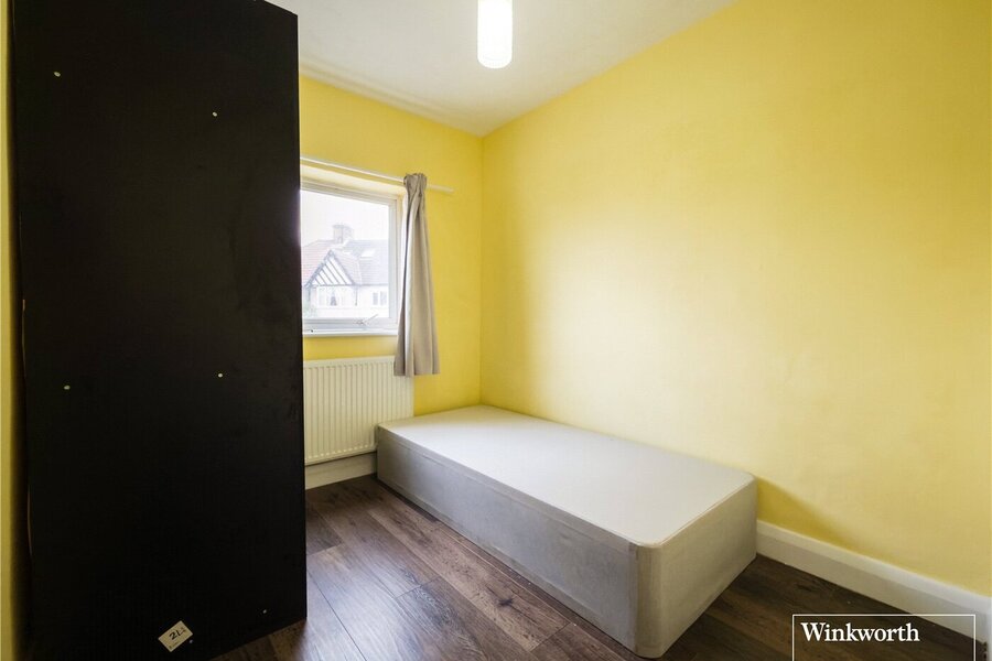 Bed 3