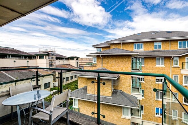 Birchgrove House, Kew, TW9