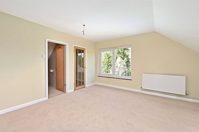 Jubilee Road, Wokingham, RG40