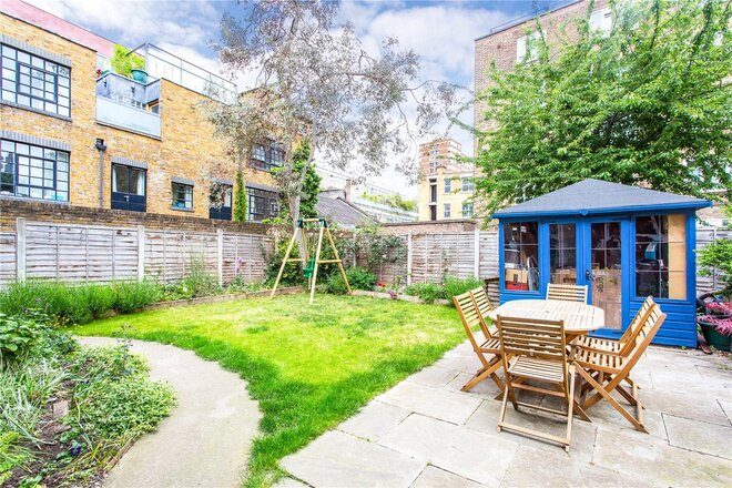 Winkworth Court, London, N1