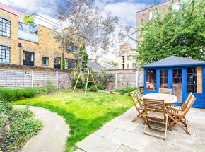 Winkworth Court, London, N1
