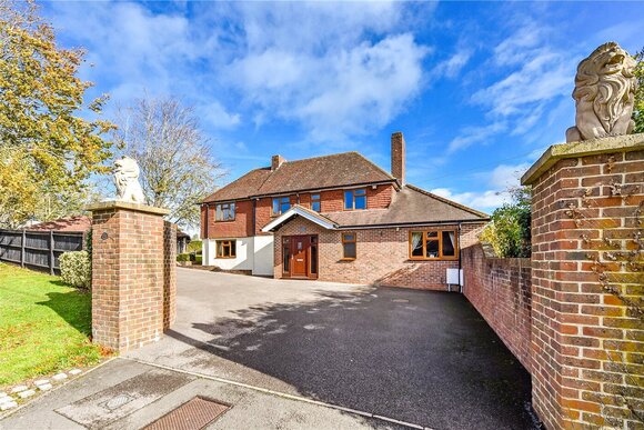 Stoke Charity Road, Winchester, SO23