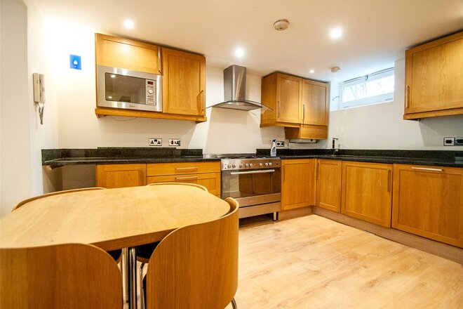 Fairbridge Road, London, N19