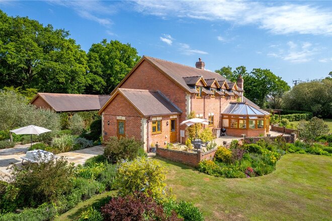 The Straits, Hampshire, GU35