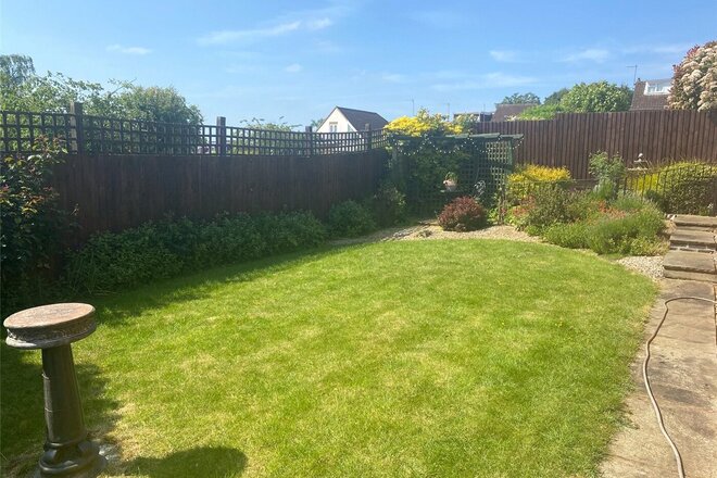 Oak Tree Close, Little Billing, NN3