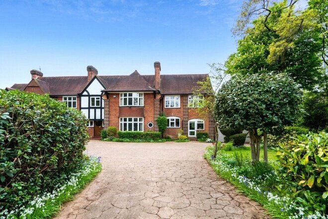 Burkes Road, Beaconsfield, HP9