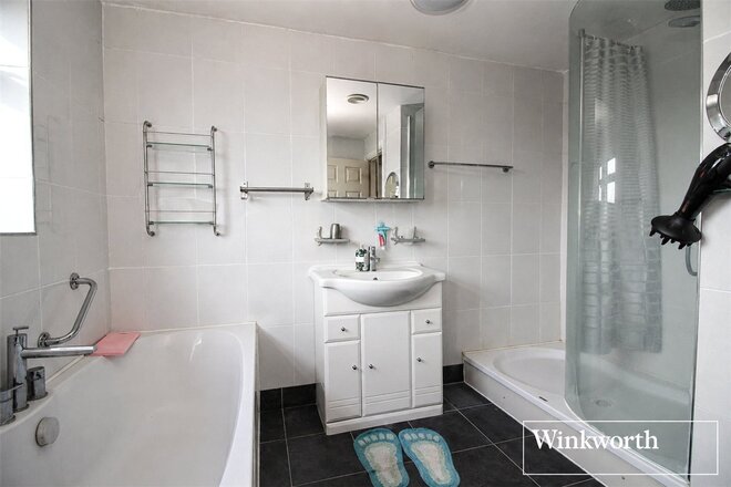 Carrington Avenue, Hertfordshire, WD6