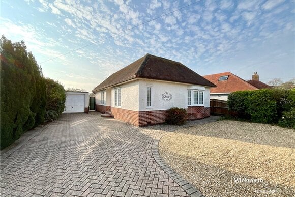 Woodland Way, Highcliffe, BH23