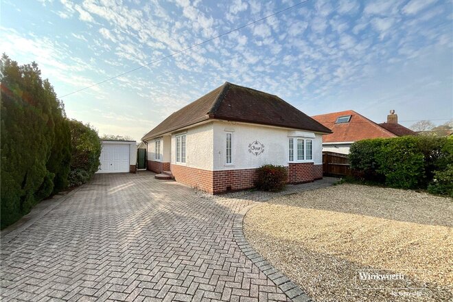 Woodland Way, Highcliffe, BH23