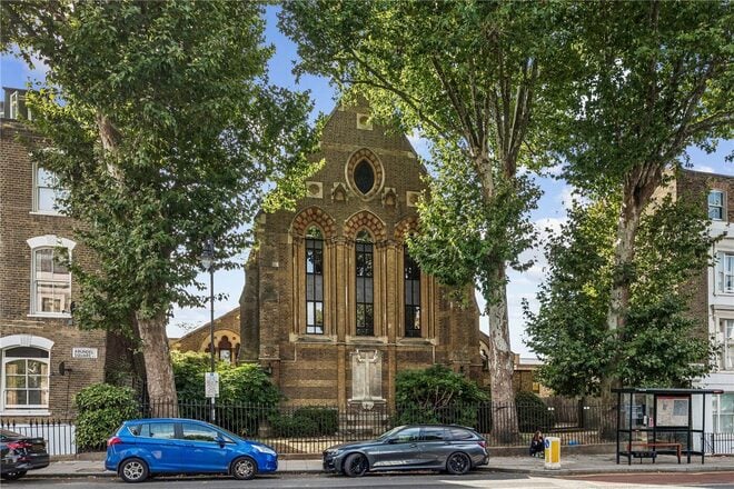 Arundel Square, London, N7