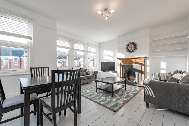 Ivy Road, Cricklewood, NW2
