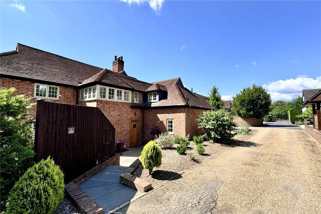 Denham Lane, Gerrards Cross, SL9