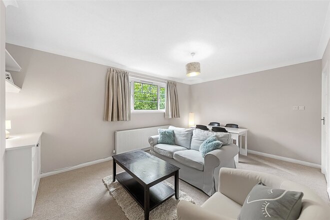 Bedford Road, Chiswick, W4