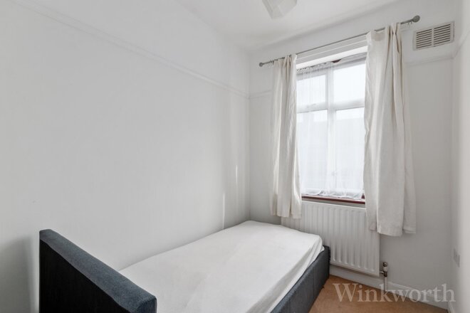 Millmark Grove, London, SE14