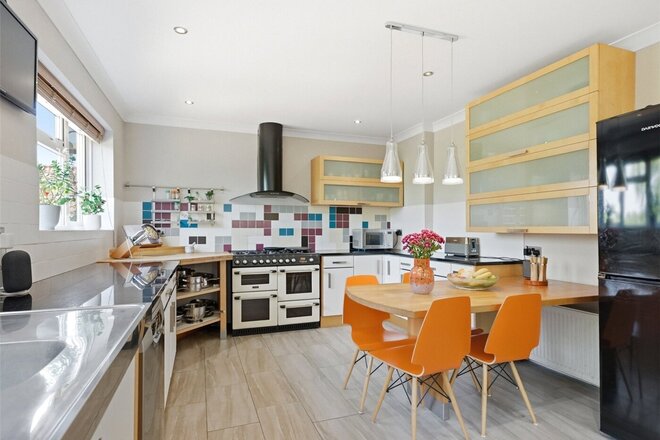 Lonnen Road, Wimborne, BH21