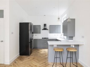 Aldrington Road, London, SW16