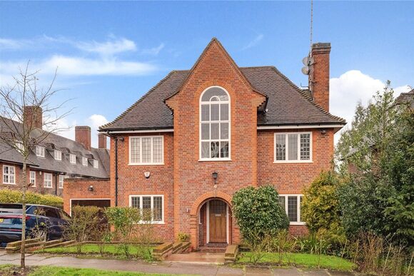 Middleway, London, NW11