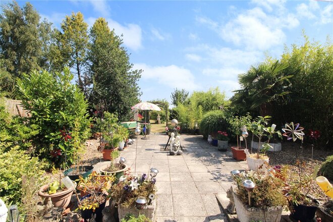 Poringland Road, Norwich, NR14