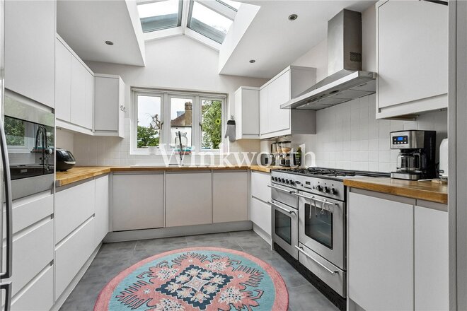 Bourne Hill, London, N13