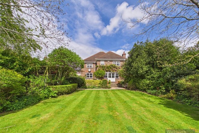 Coombe Lane West, Kingston upon Thames, KT2
