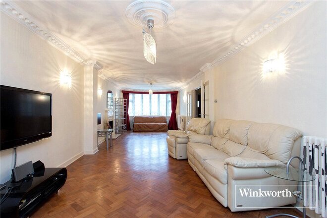 Hendon Avenue, Finchley, N3
