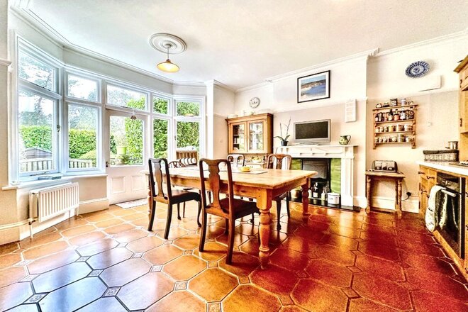 Chester Road, Dorset, BH13