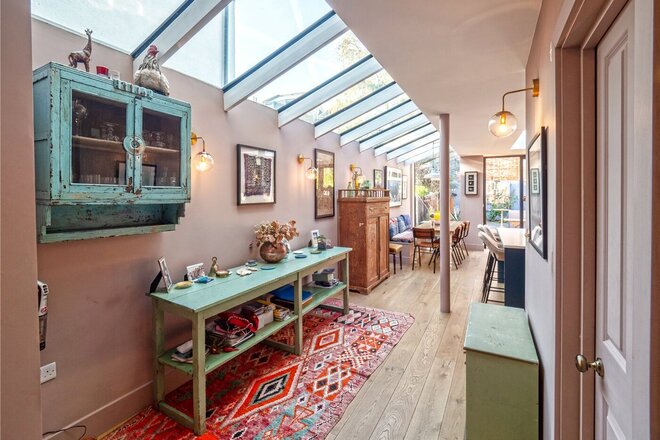 Chaucer Road, London, SE24