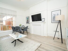 Grosvenor Street, Gloucestershire, GL52