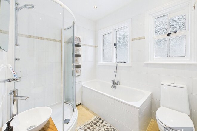 Guilford Avenue, Surbiton, KT5