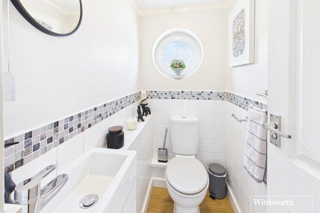 Dalby Crescent, Berkshire, RG14