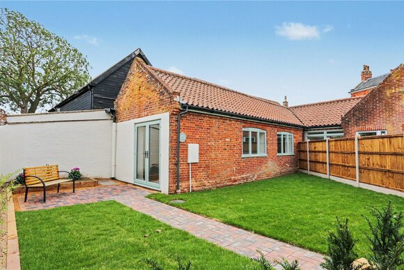 Denton Court, Norfolk, NR18