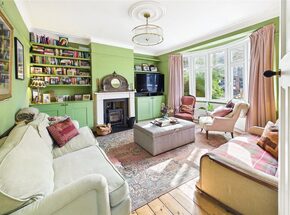 Cricklade Avenue, London, SW2