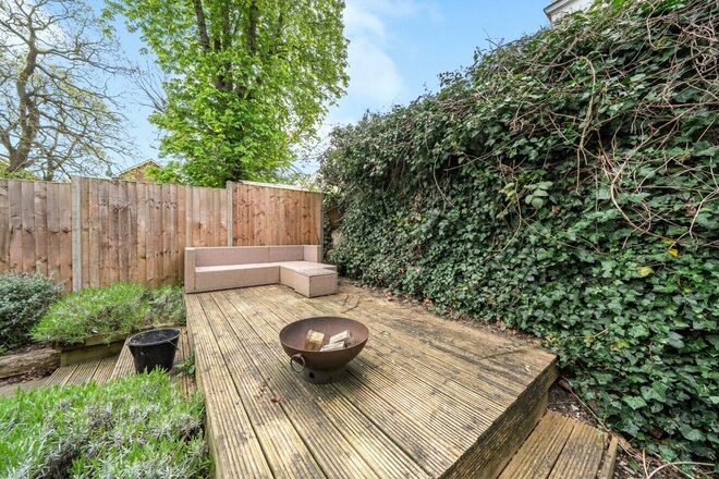 Waldegrave Road, London, SE19