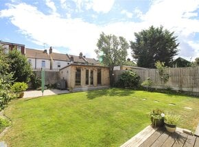 Ronald Park Avenue, Essex, SS0