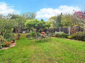 Stoneleigh Park Road, Surrey, KT19