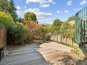Forburg Road, London, N16