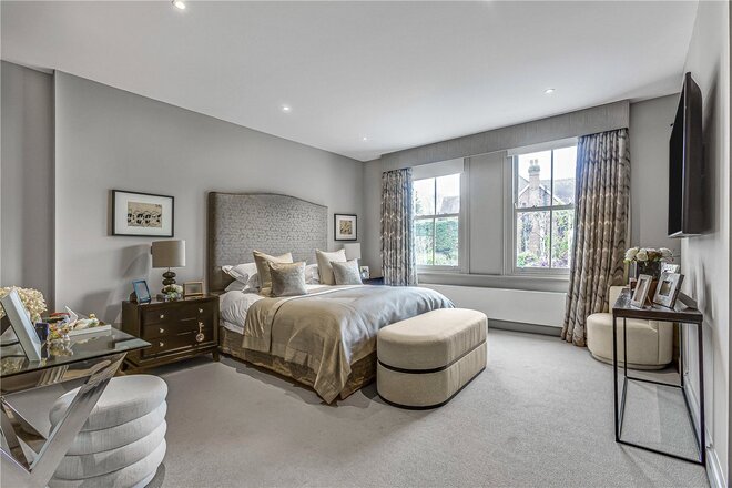 Holmbush Road, London, SW15