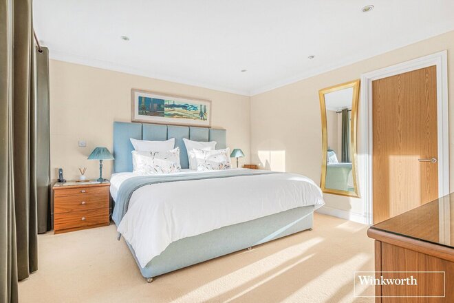 Charters Road, Berkshire, SL5