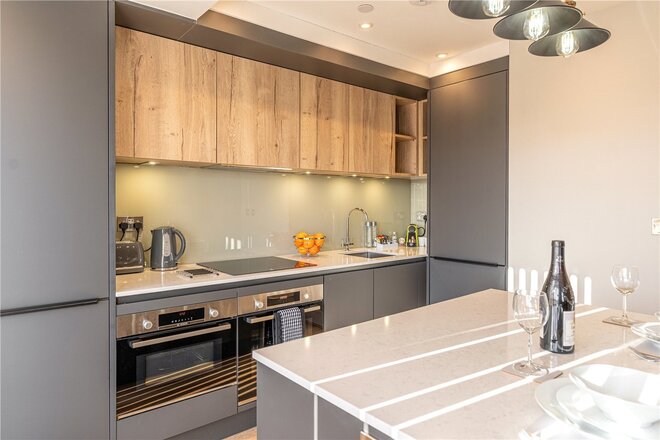 Bond House, Reading, RG1